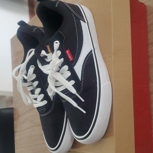 Womens levis shoes